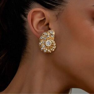 Diamond seashell earrings M464
